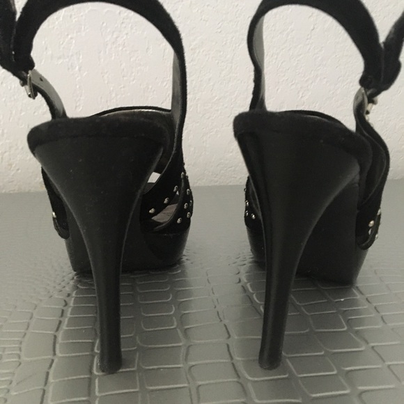 Heels - Picture 6 of 7